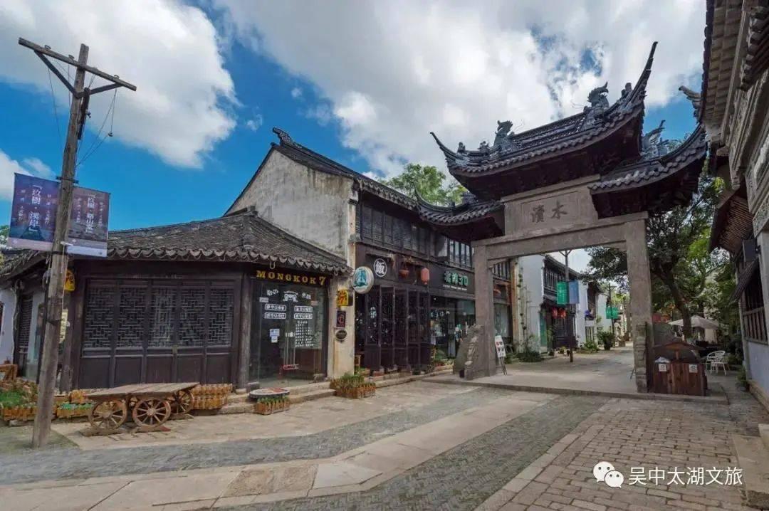 长安十二时辰里李必会见太子后，为什么要赐死两个小道童？游戏画面